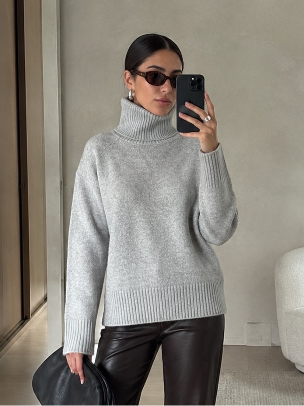 ZARA Soft Grey Ribbed Turtleneck Sweater –Luxe Fuzzy Knit, Classic Minimal Fit S - Picture 1 of 9